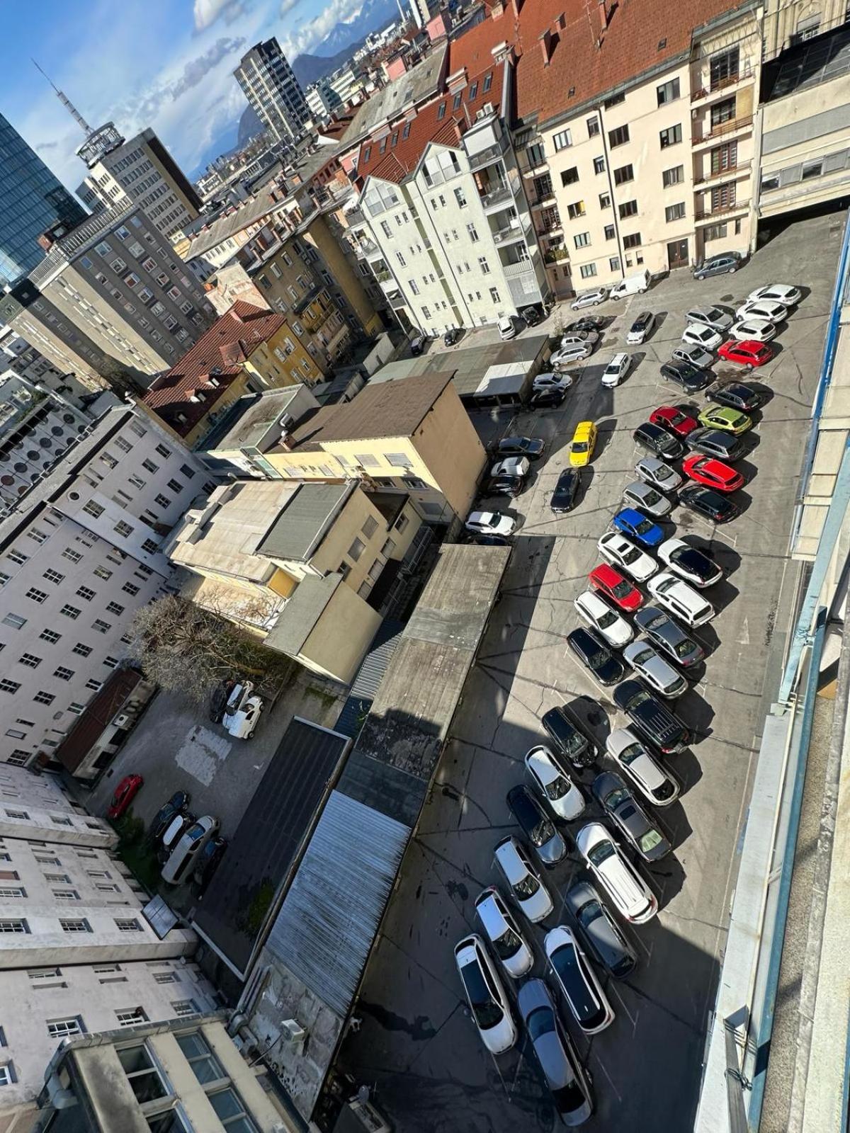 Ljubljana Center With A Castle View, Parking Apartman Kültér fotó
